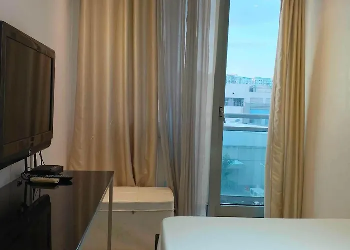 2br Family 6pax 1kid Azure Urban 4*