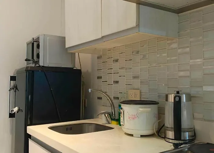 2br Family 6pax 1kid Azure Urban 4* Manila